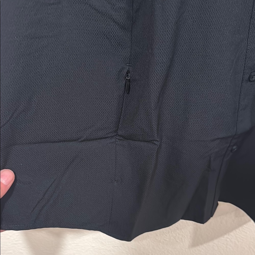 Eddie Bauer Black Sleeveless Button Down Shirt - Picture 5 of 7